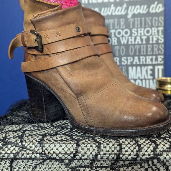 Freebird Blaze Nubuck Leather Ankle Boots Women’s 9 Zip Booties Distressed - Picture 9 of 13